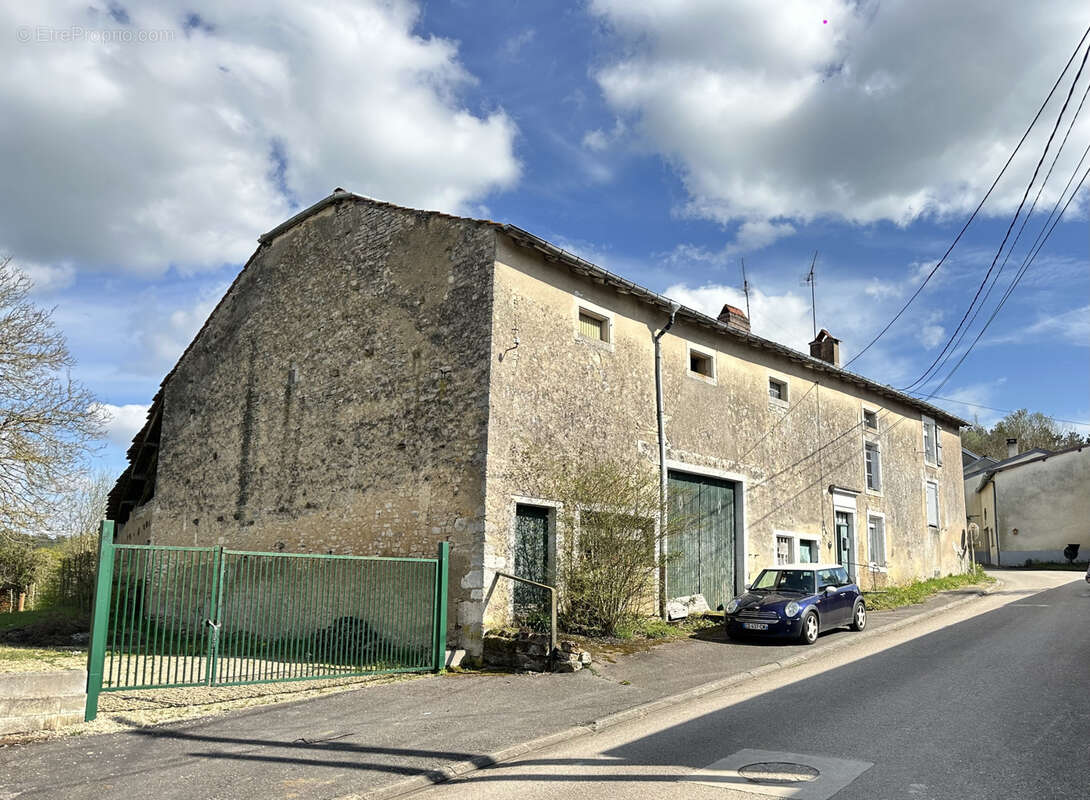 Maison à MARTIGNY-LES-GERBONVAUX