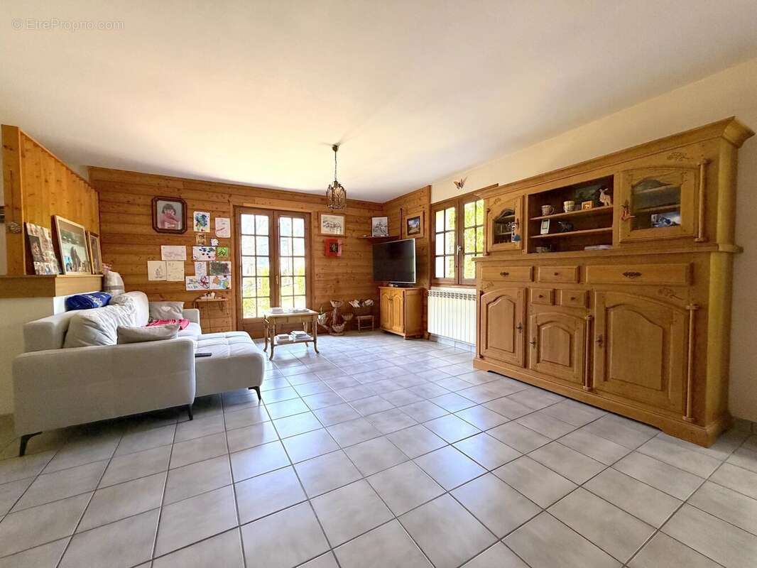 Maison avec grand terrain - photo 3