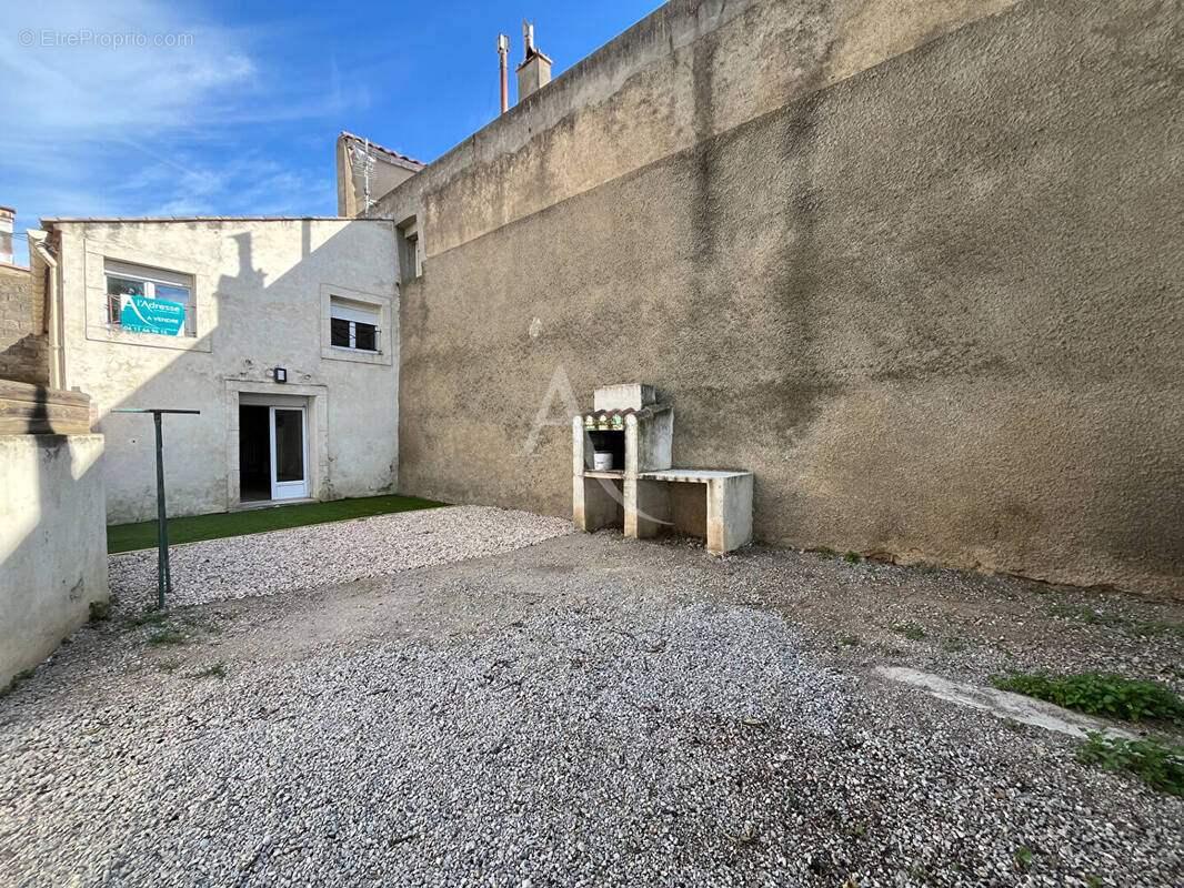 Maison à LEZIGNAN-CORBIERES