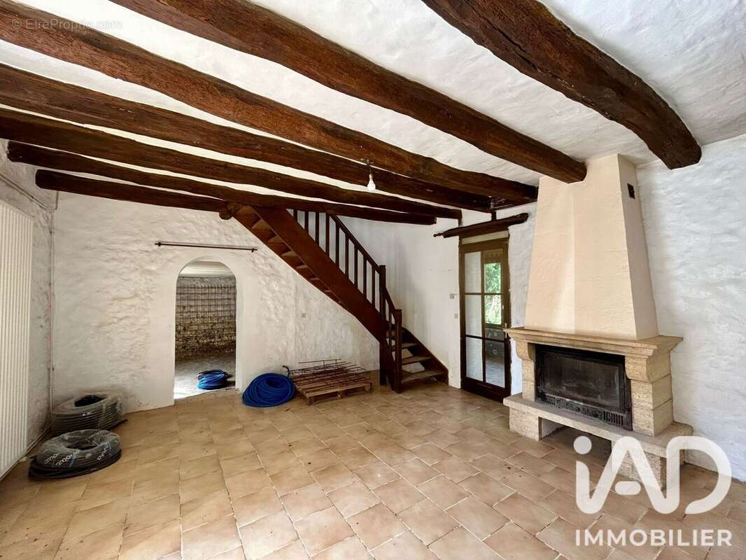 Photo 3 - Maison à POULIGNY-SAINT-PIERRE