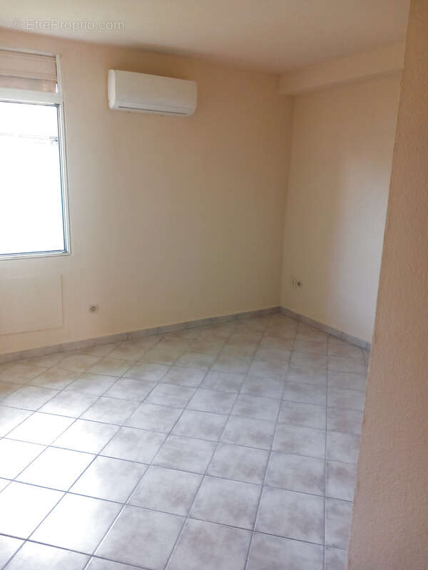 Appartement à BAIE-MAHAULT