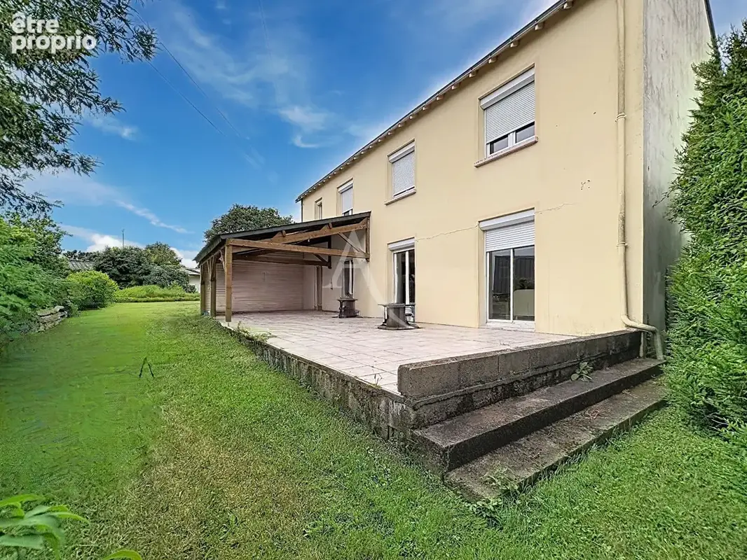 Maison à JOUE-SUR-ERDRE