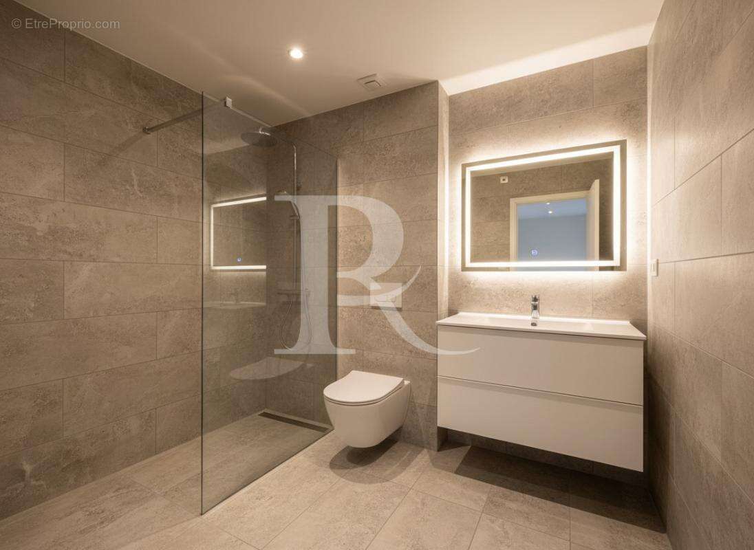 Appartement 3 pièces à Saint-Ouen-sur-Seine - photo 3