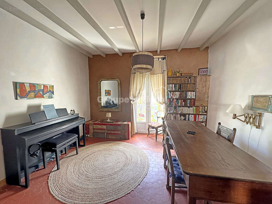 Maison à ARAMON