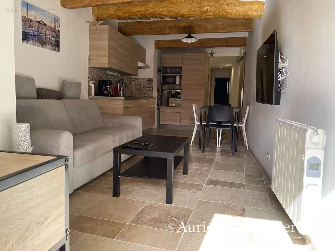 Appartement à AURIOL