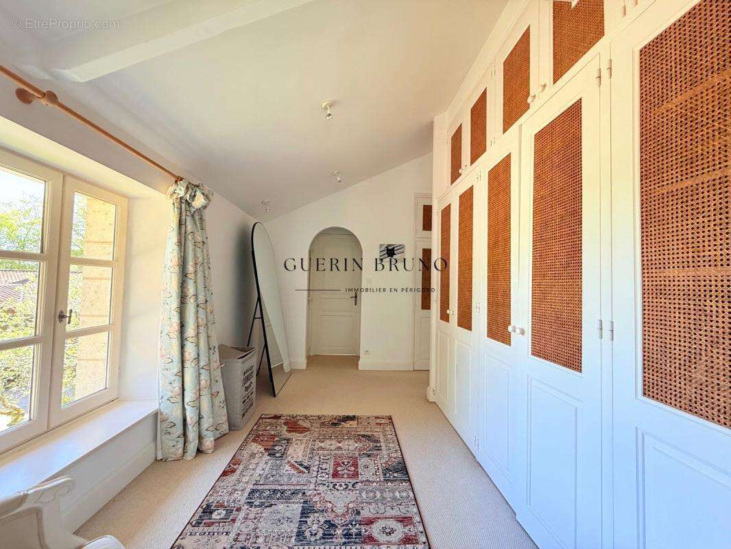 Maison à SAINT-FELIX-DE-BOURDEILLES