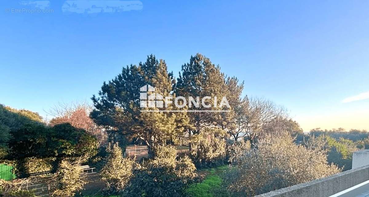 NICE OUEST - 5 pièces traversant de 108 m2 - 2 terrasses - Garage - photo 3