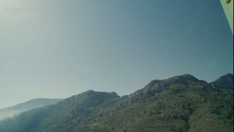 Commerce à SAINTE-AGNES