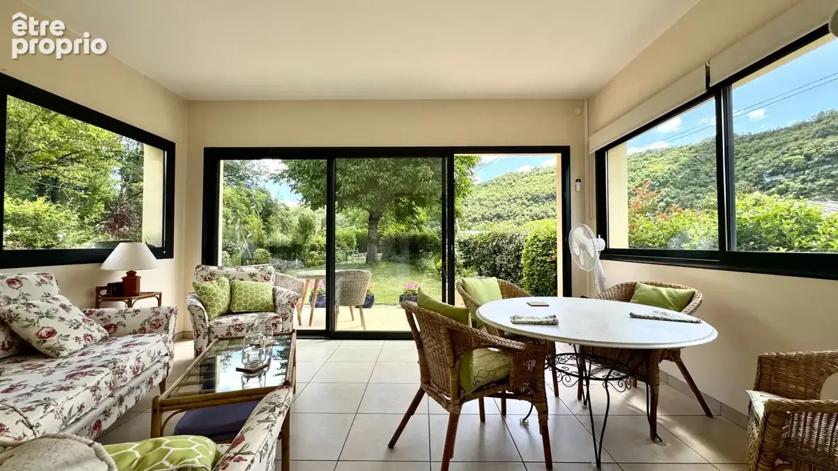 Maison familiale 125m² - piscine - garage double - photo 2