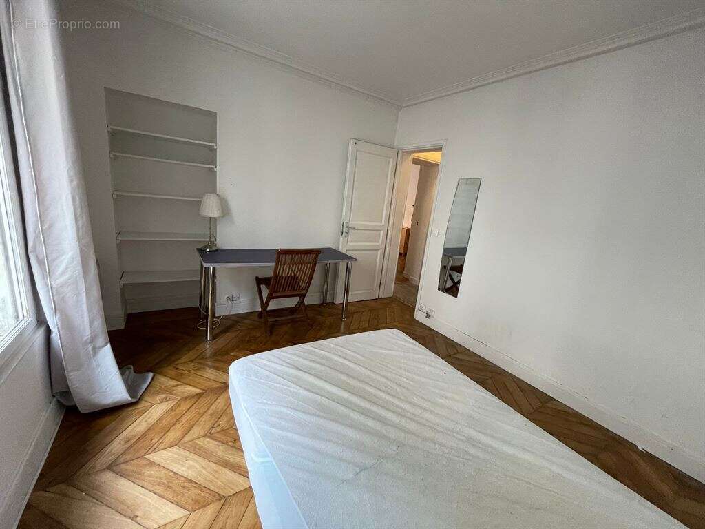 Appartement à PARIS-10E