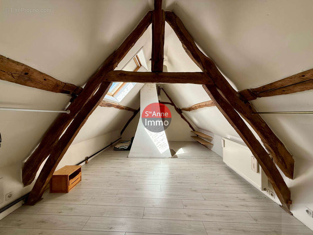 Coullemelle - 190m2 - maison individuelle - 5 chambres - autonomie de plain pied - jardin - terrasse - garage - photo 12