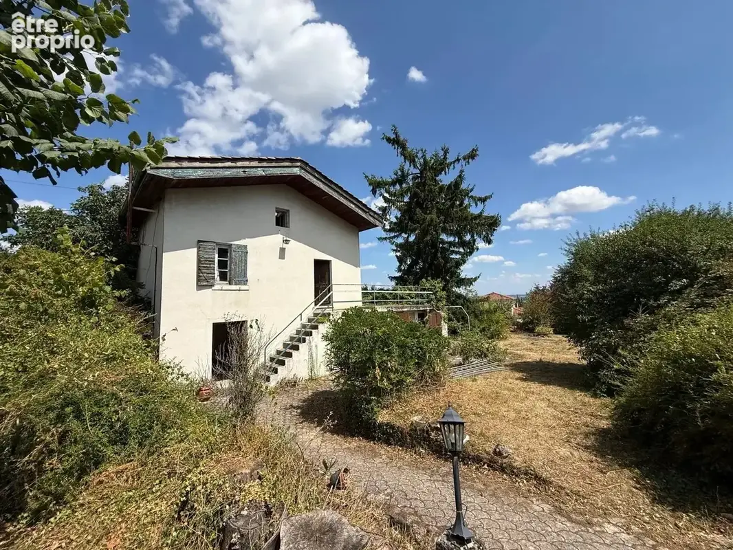 Maison à LUCENAY