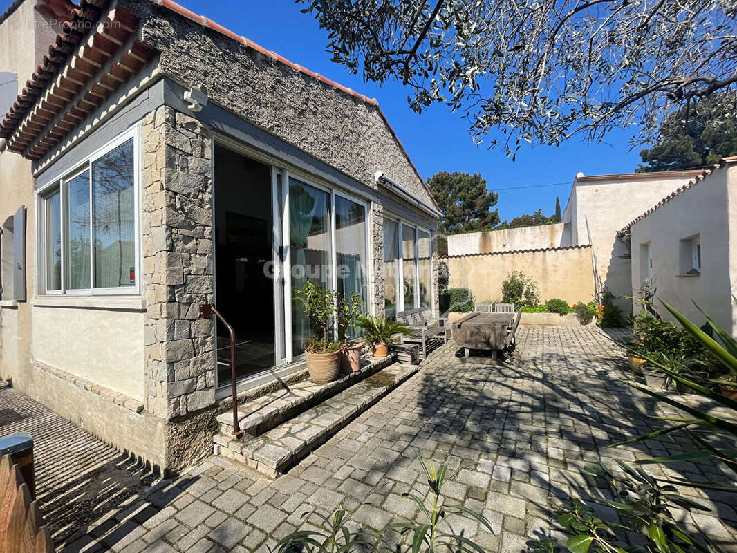 Maison à SAUSSET-LES-PINS