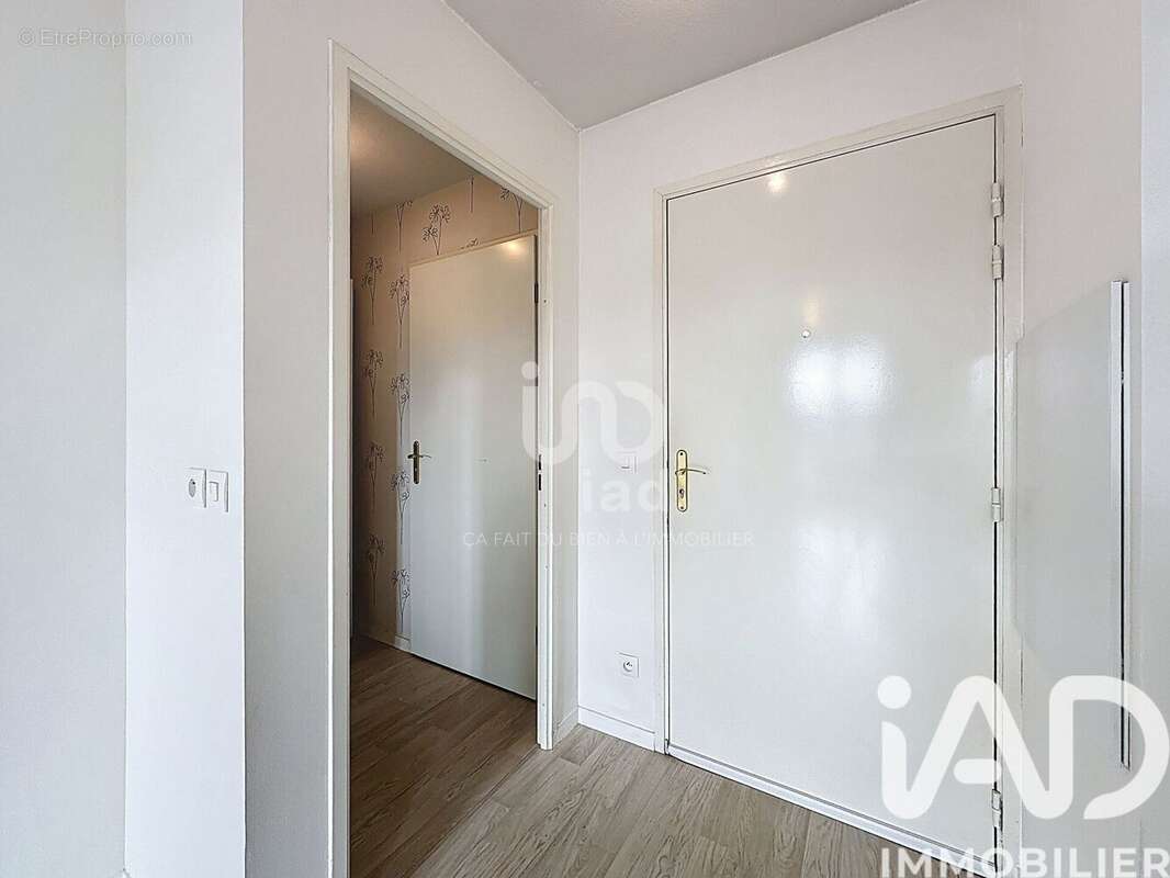 Photo 8 - Appartement à DAMMARIE-LES-LYS