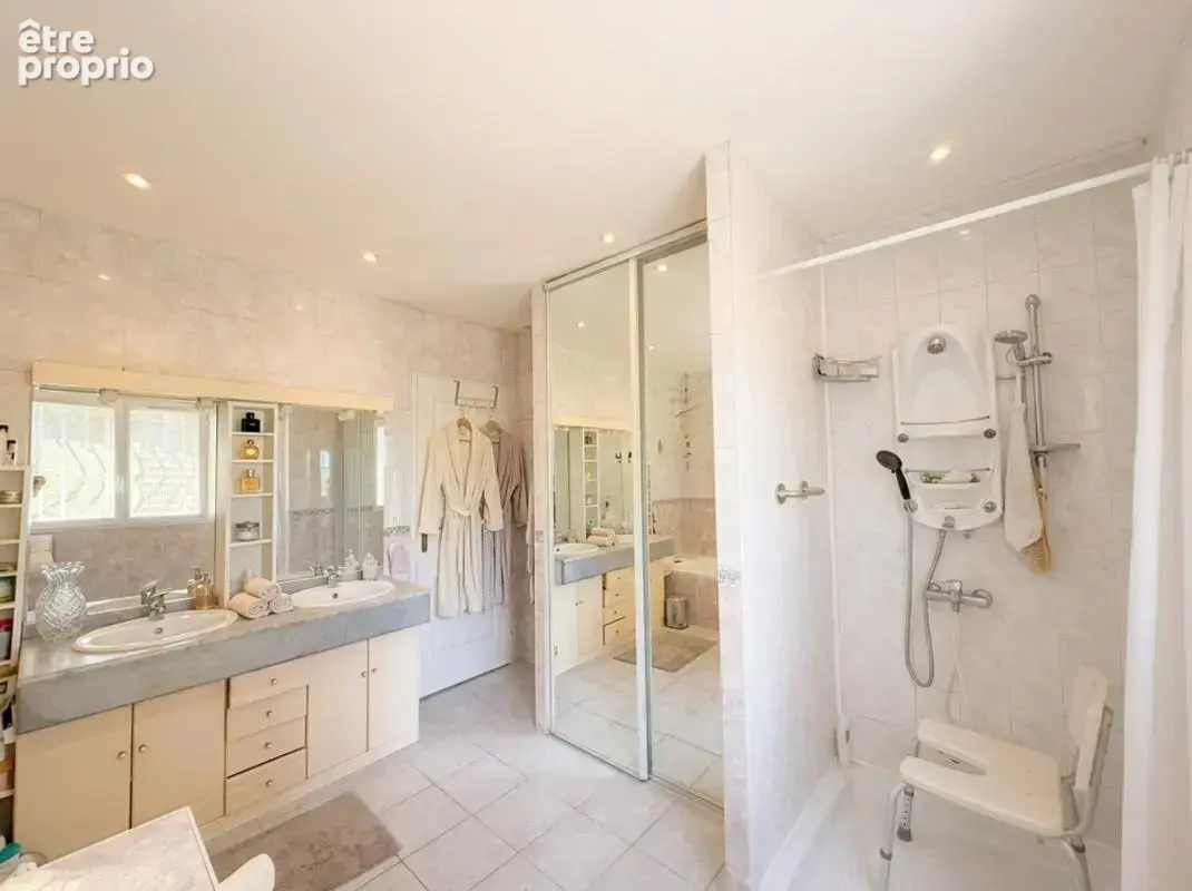 Maison 199 m² à Aigues-Vives  - photo 15