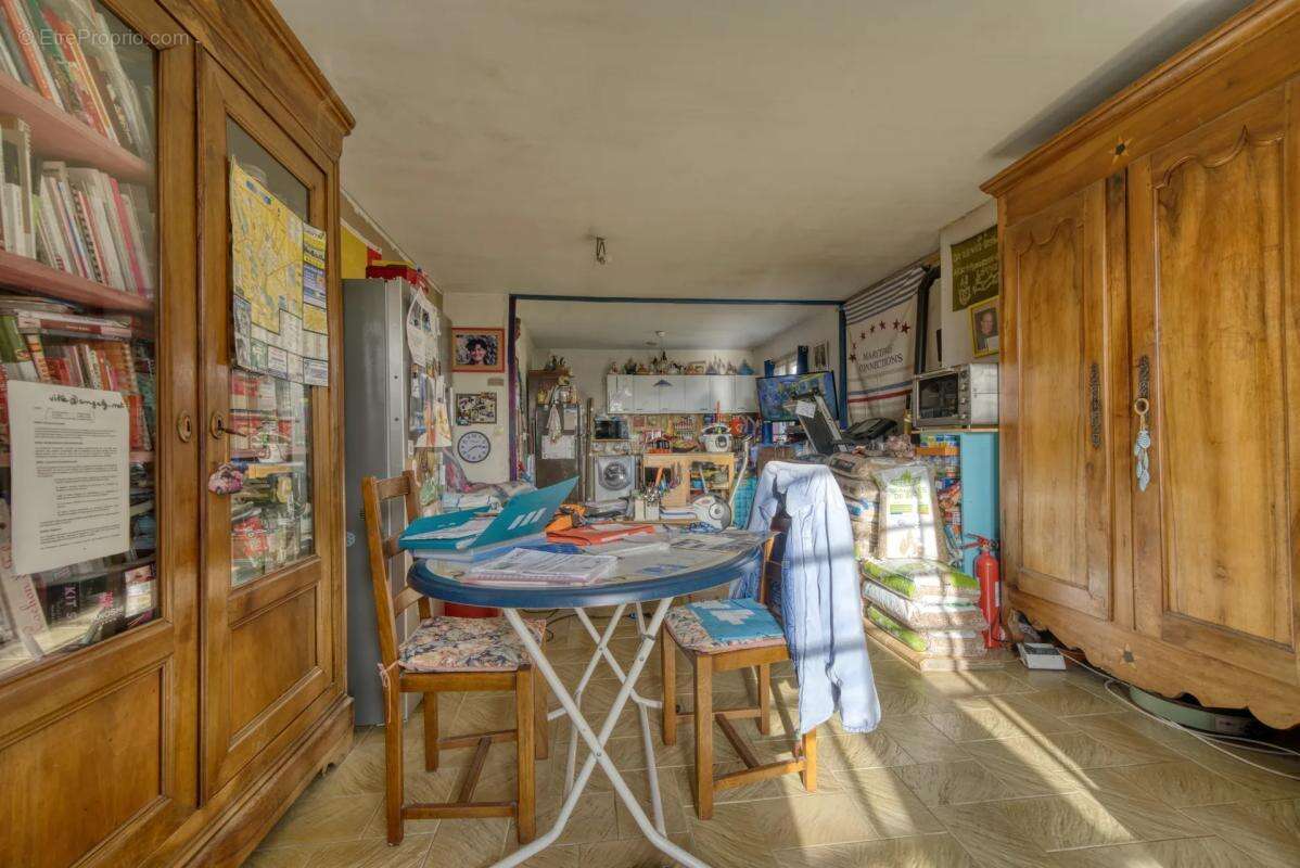 Maison à SAINT-JEAN-D'ANGELY