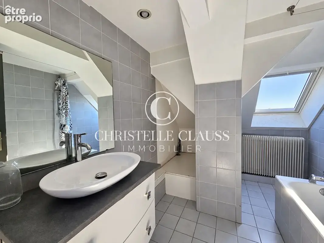 STRASBOURG - ORANGERIE - Duplex attique - 3 pièces - 80 m² - 5ème étage - Ascenseur - photo 6