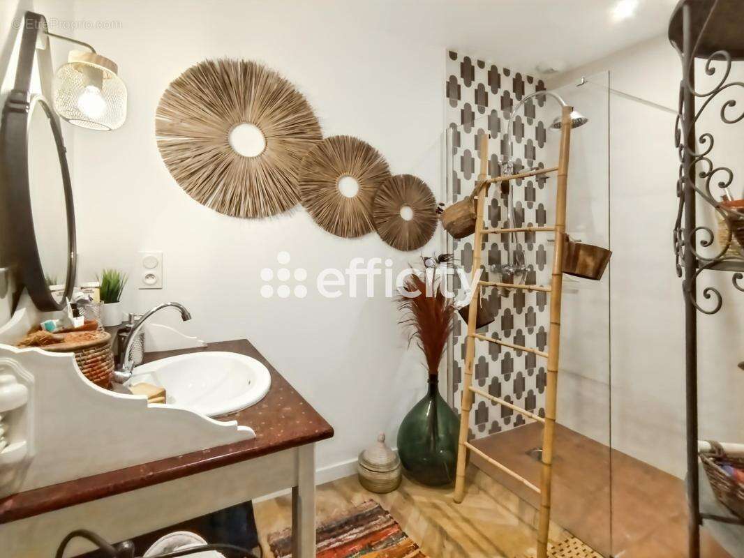 Maison à AIGREFEUILLE-D'AUNIS