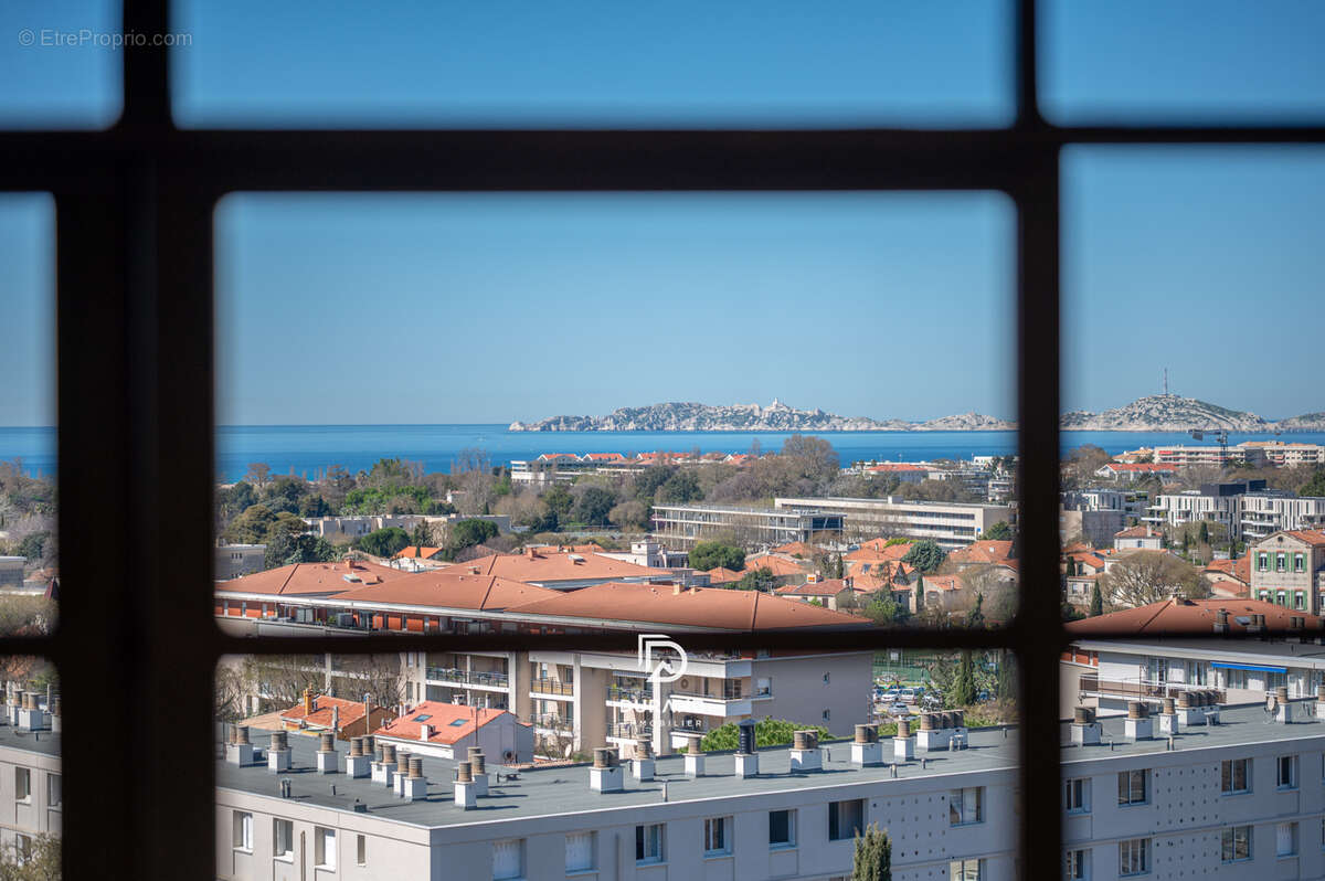 Appartement à MARSEILLE-8E