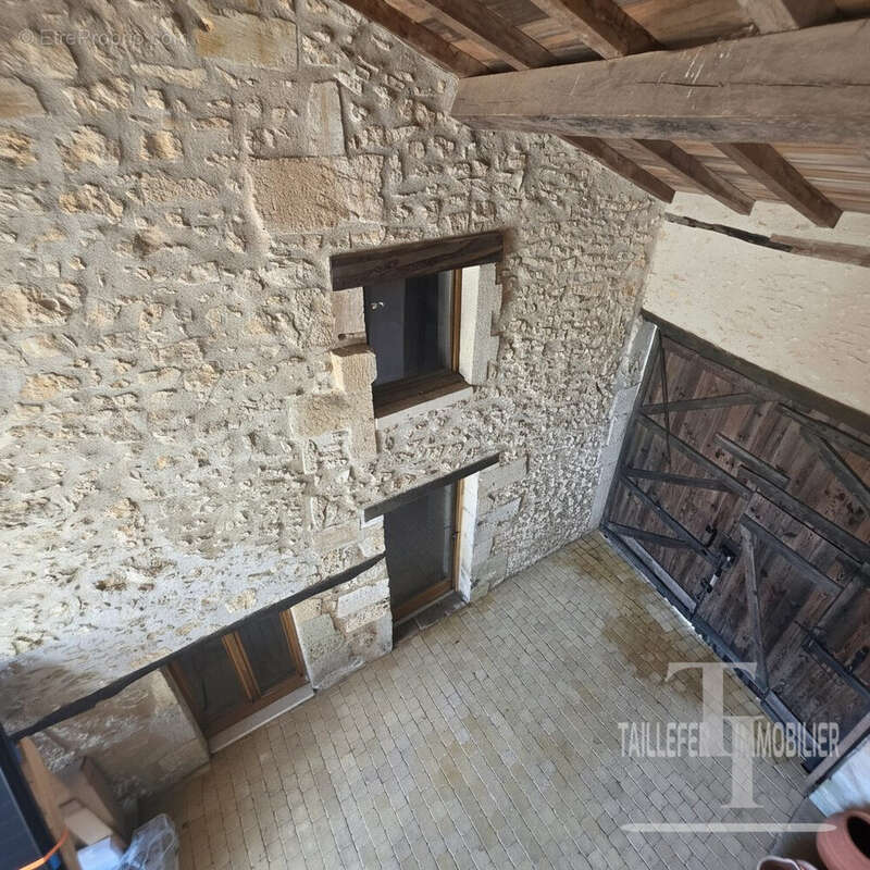 Maison à CHANCELADE