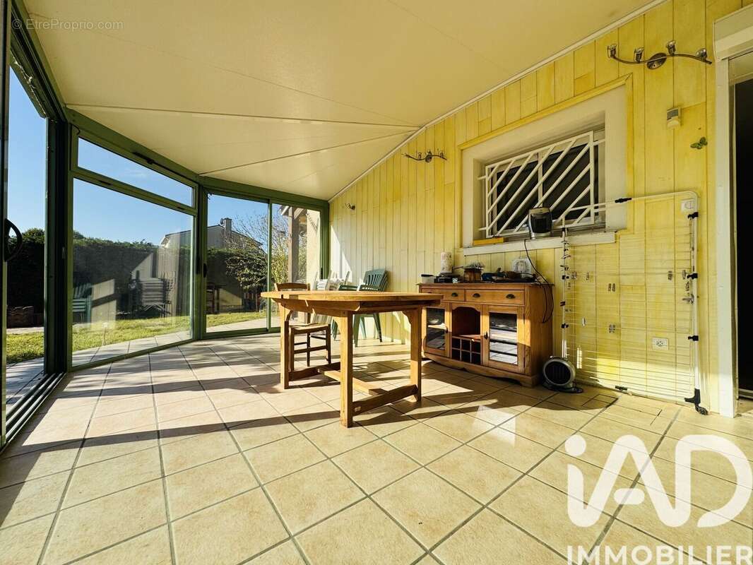 Maison 92 m² à Espalais  - photo 5
