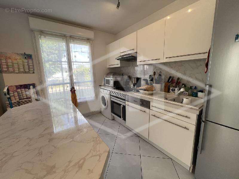 Appartement 43 m² à Combs-La-Ville  - photo 4