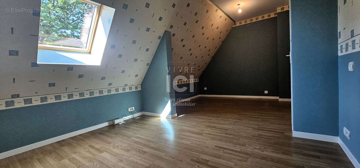 Maison à SAINTE-LUCE-SUR-LOIRE