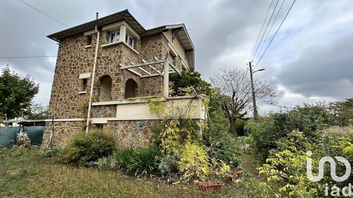 Photo 1 - Maison à AUBERGENVILLE