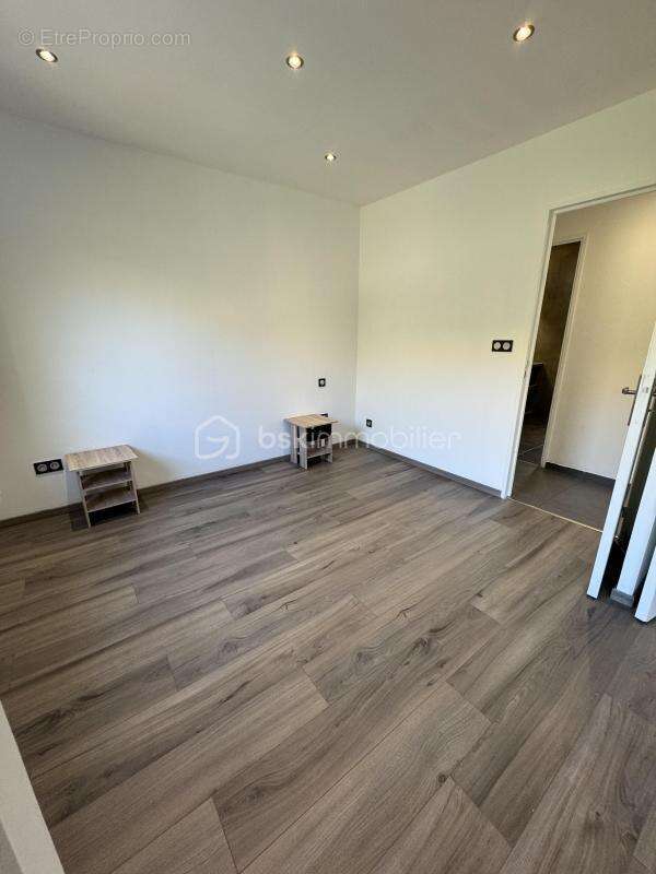 34500 beziers crouzette - villa plain pied 66m2 - 2 faces - rénovée - terrasse avant - jardinet arrière - photo 13