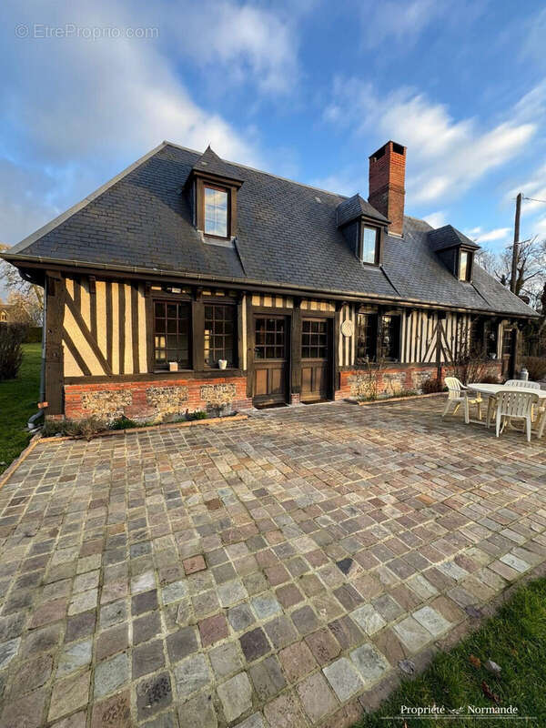 Maison à CORMEILLES