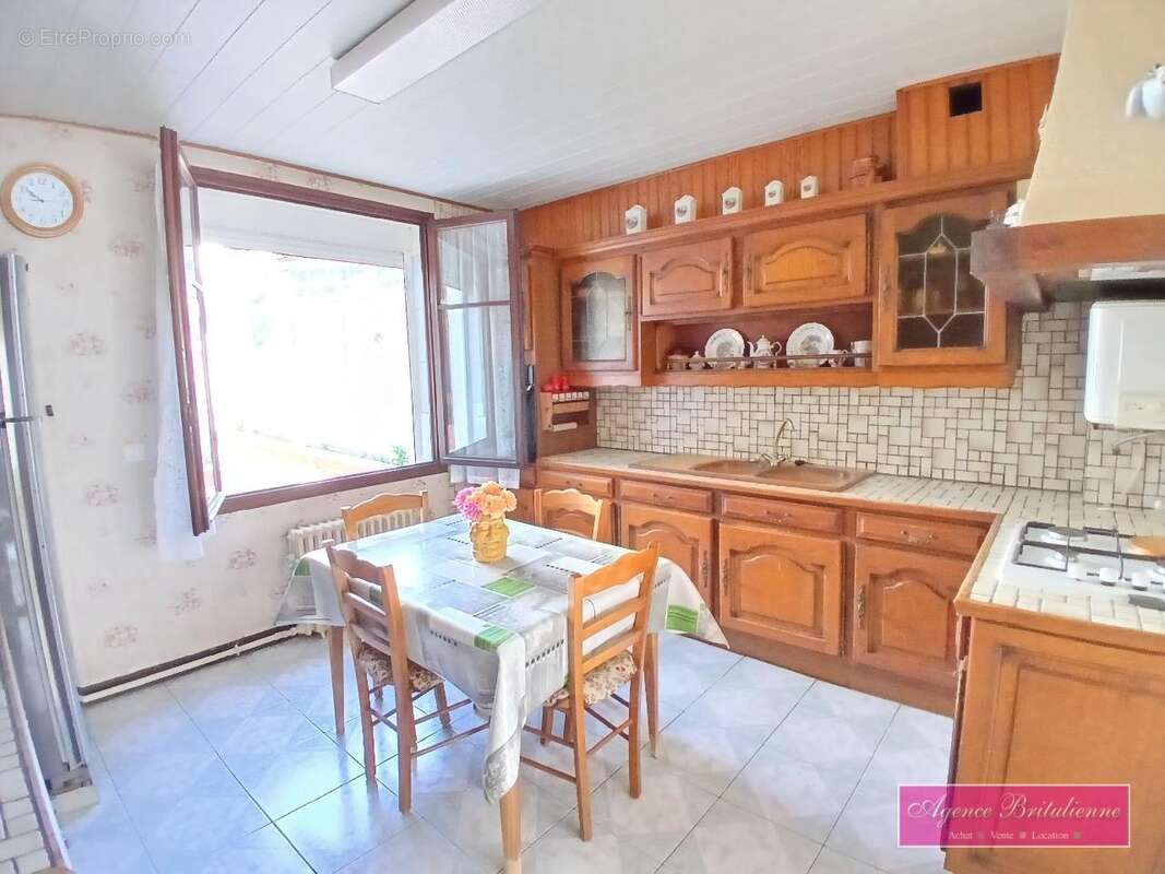 Maison 84 m² à Breteuil  - photo 3