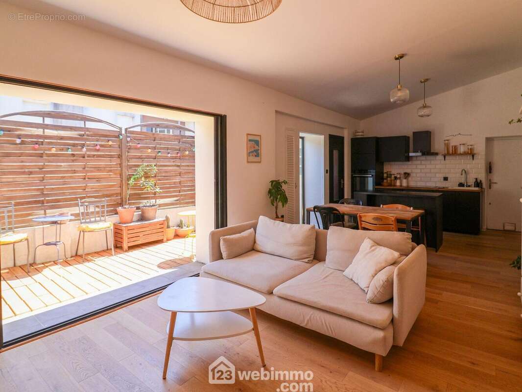 Appartement à MARSEILLE-9E
