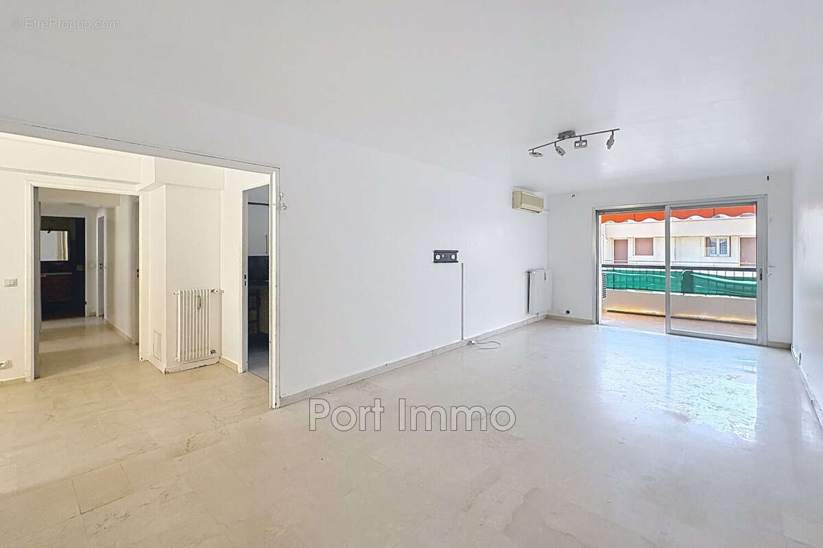 Appartement 97 m² à Cagnes-Sur-Mer  - photo 4