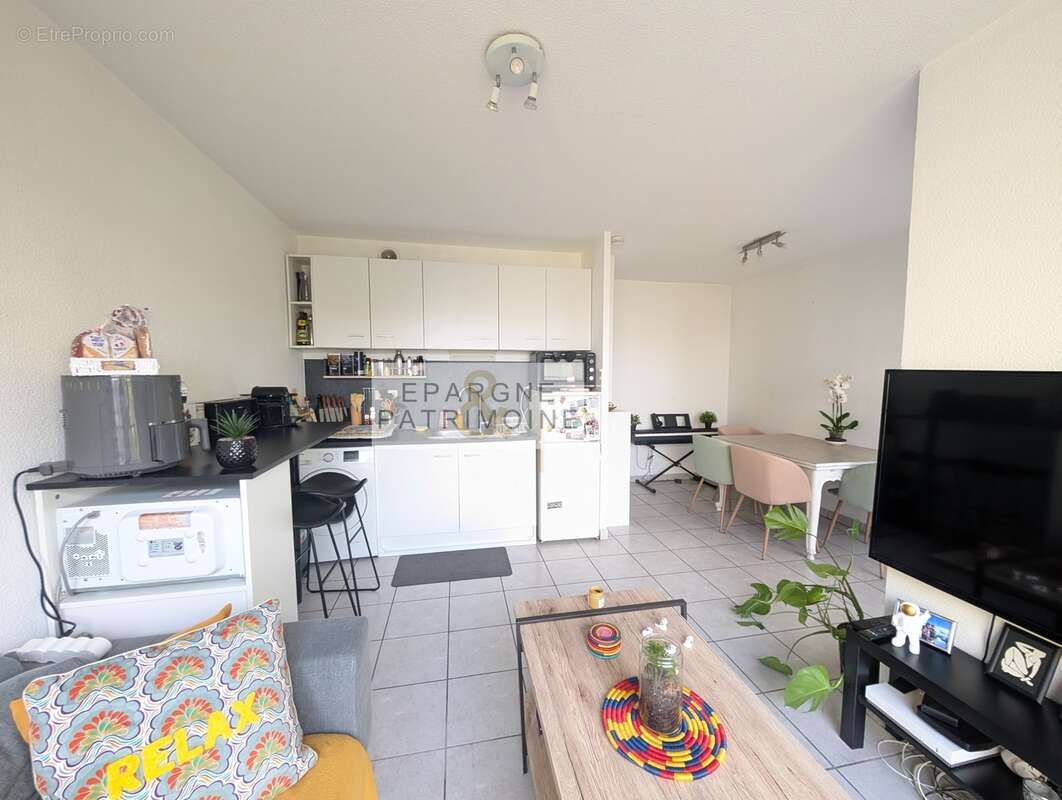 n°8 - Appartement à LYON-8E