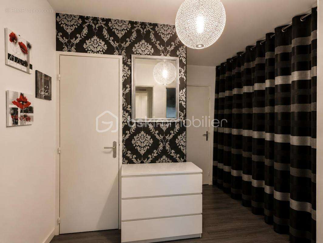 Appartement à ELANCOURT