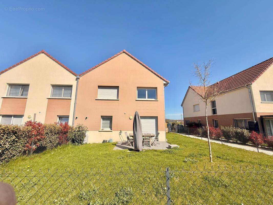 Maison à CESSEY-SUR-TILLE