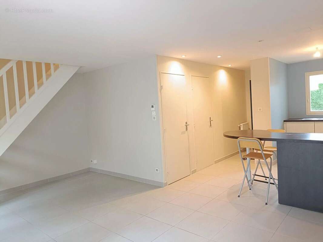 Maison à SAINT-SEBASTIEN-SUR-LOIRE