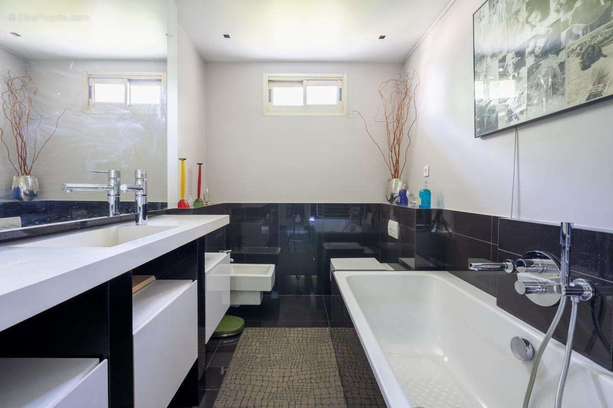 Appartement à NOGENT-SUR-MARNE