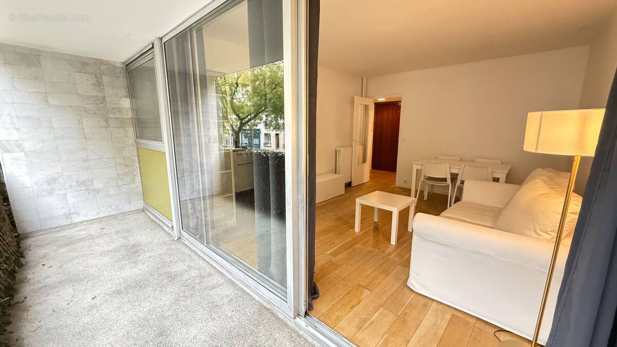 Appartement à PARIS-12E