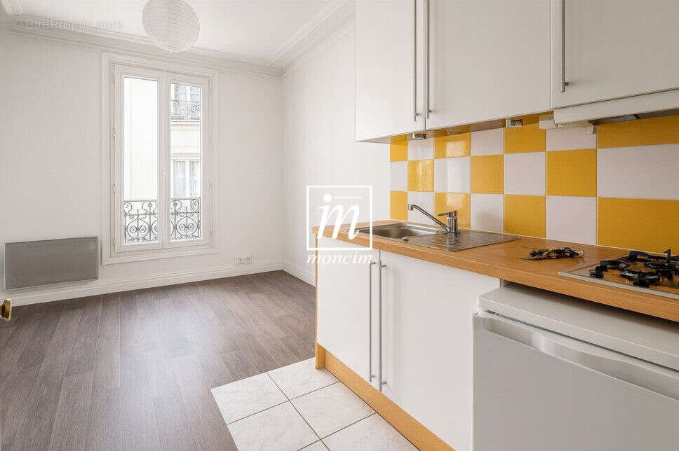 Appartement à PARIS-18E