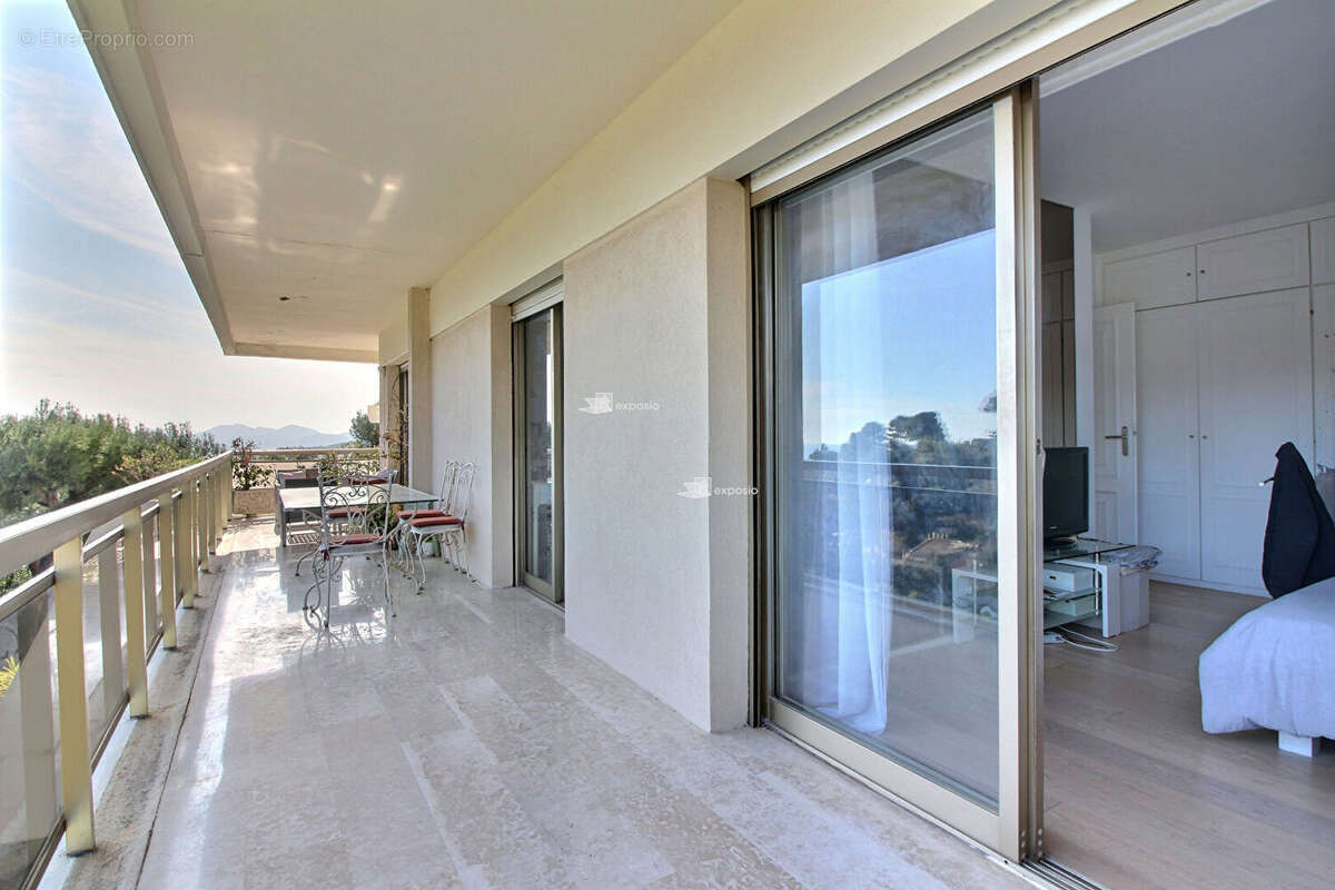 Appartement à LE CANNET