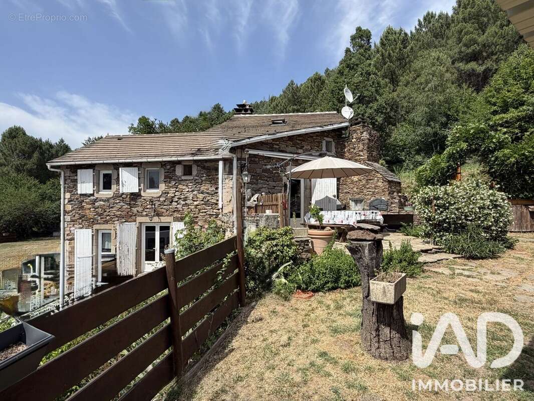 Maison 128 m² à Chambon  - photo 4
