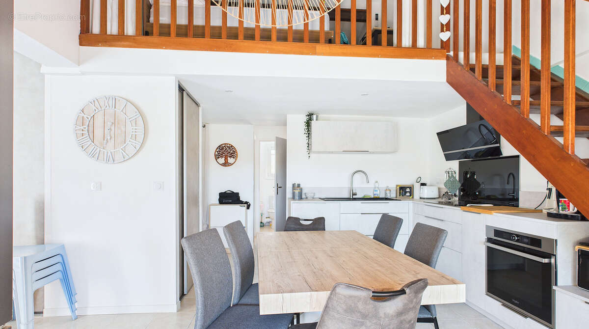 Appartement à CARQUEIRANNE