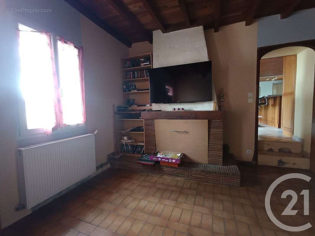 Maison à CHENAC-SAINT-SEURIN-D&#039;UZET