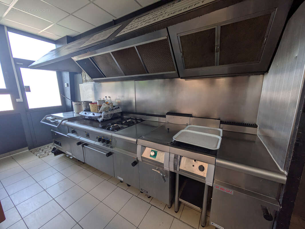 Restaurant fougeres - 200 m2 - photo 6