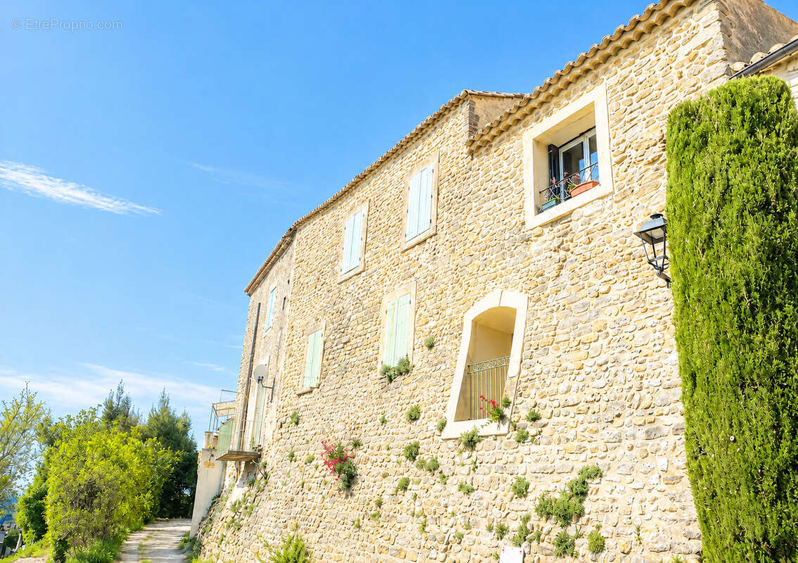 Maison à CAIRANNE