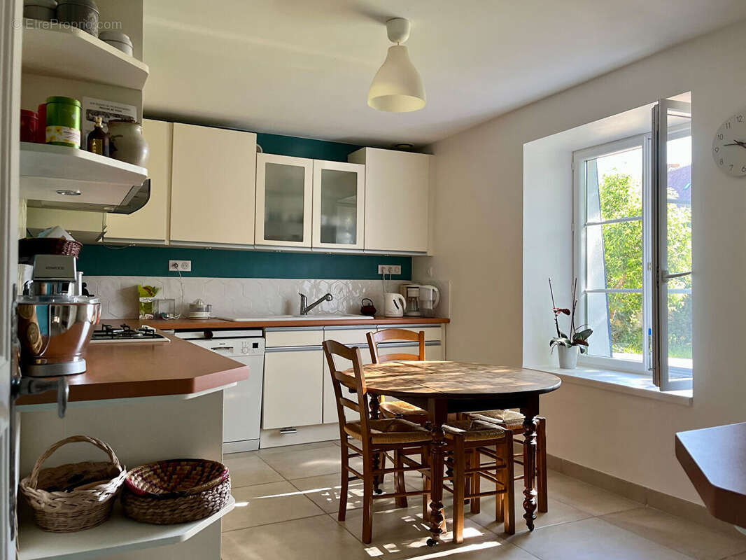 Maison Feucherolles 6 pièce(s) 228 m2 - photo 5