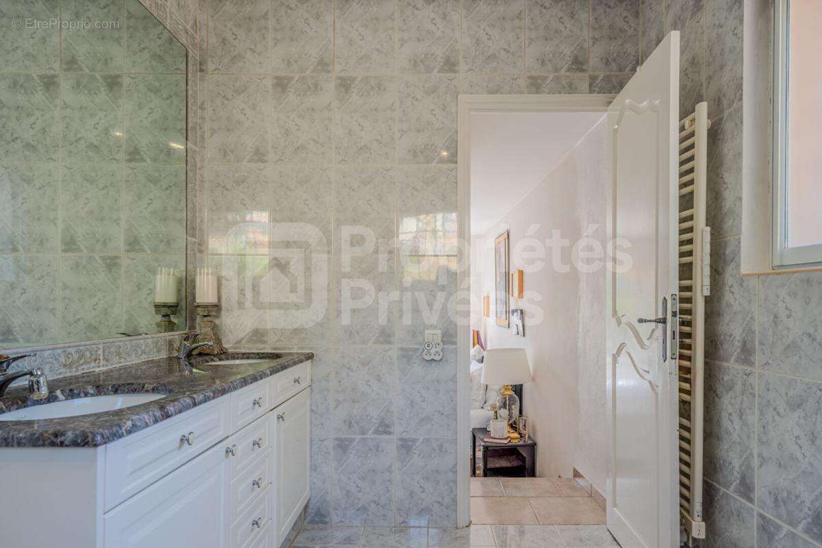 Villa 182m²  - 4 pièces - 3 chambres - terrain 1 500 m² - photo 11