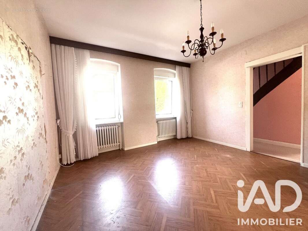 Maison 92 m² à Stiring-Wendel  - photo 6