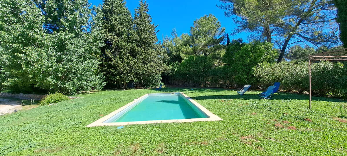 Appartement à LE THOLONET